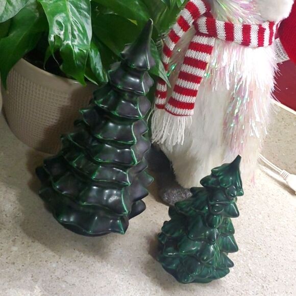 Vintage 80s Ceramic Christmas Tree Figurines- set of 2 - Picture 5 of 8